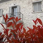Casa di campagna Elaion