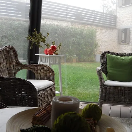Kır Evi Elaion Ellinikón